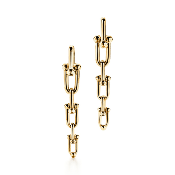 Tiffany Hard Wear系列,鏈結設計垂墜式18K金耳環,191,000元。